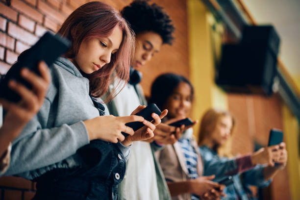 Finanzas en clave digital: crece la búsqueda de consejos de ahorro e inversión entre los jóvenes